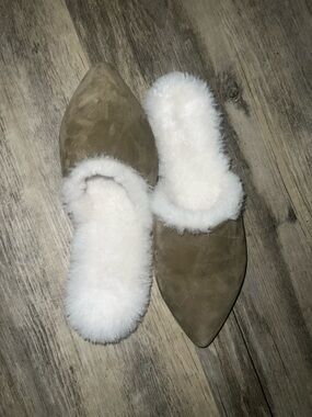 Jenni Kayne Tan Suede Pointed Mules with Cream Faux-Shearling